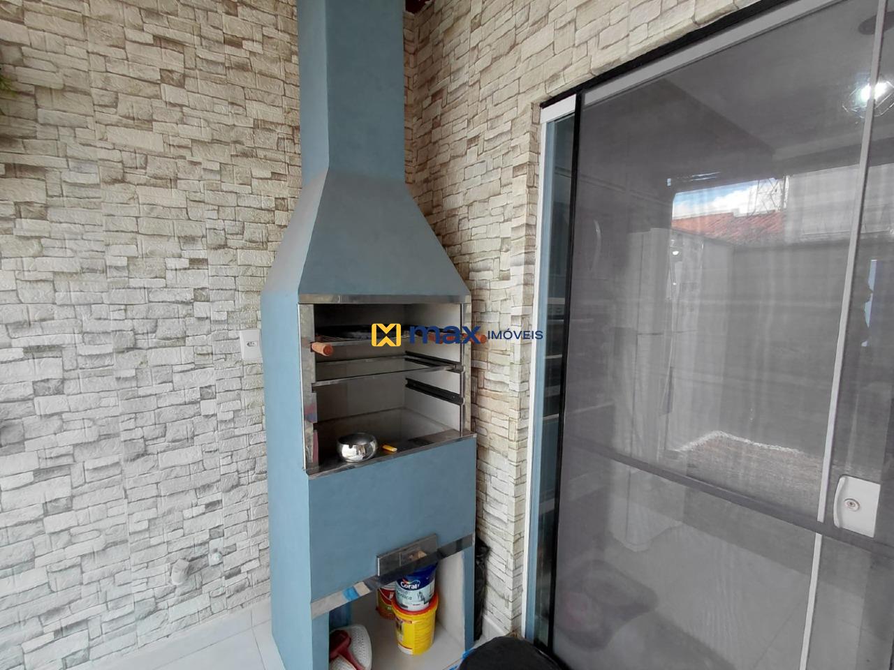 Casa à venda no Meia Praia: Churrasqueira