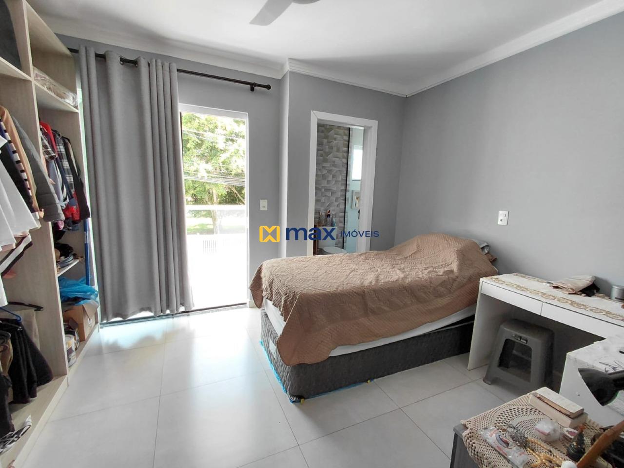 Casa à venda no Meia Praia: Suíte 2