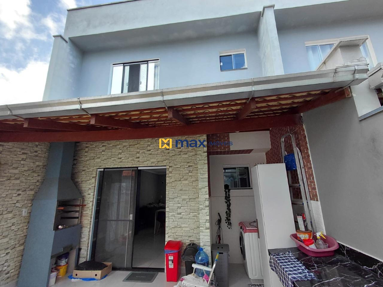 Casa à venda no Meia Praia: 