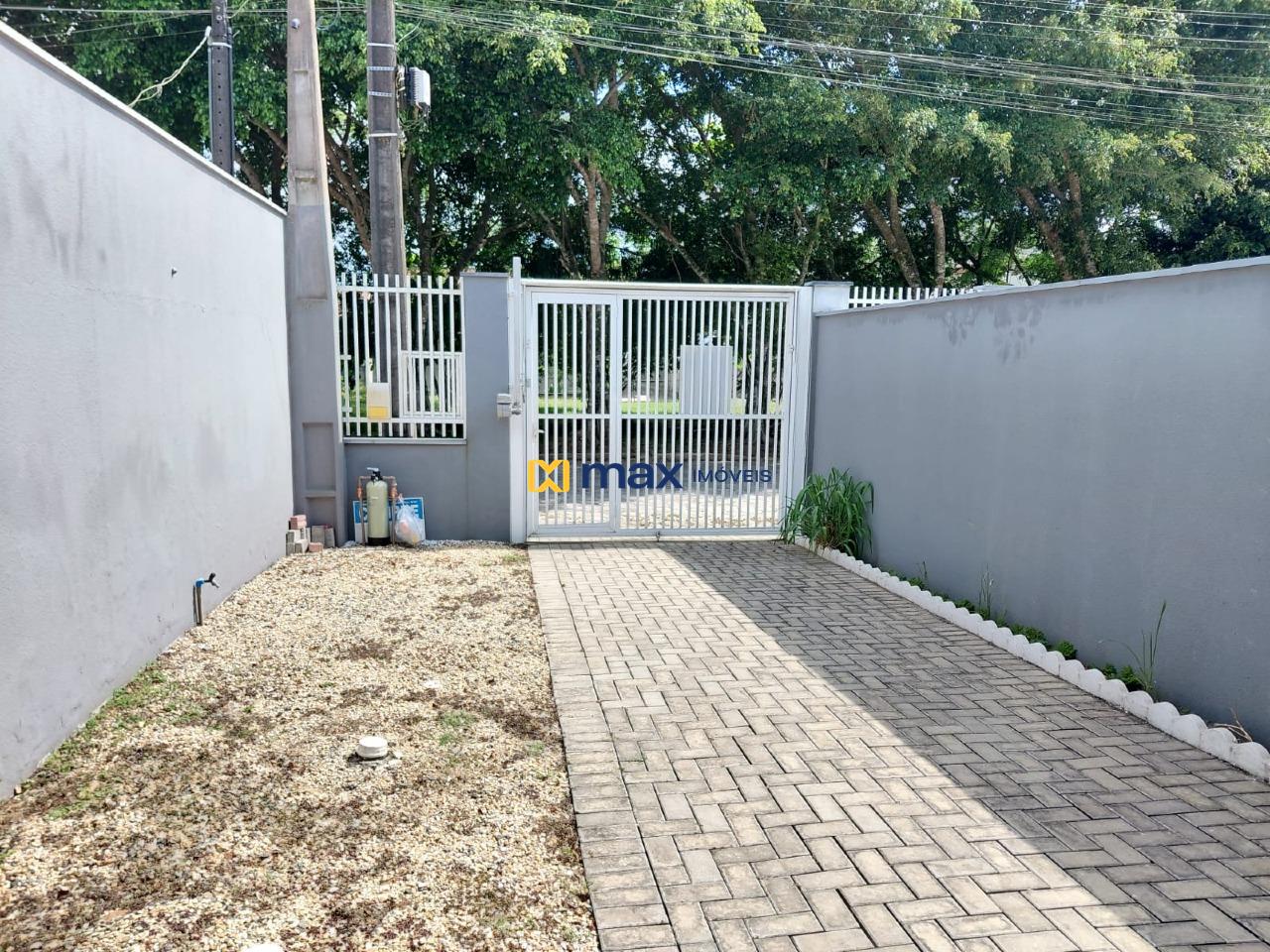 Casa à venda no Meia Praia: Garagem