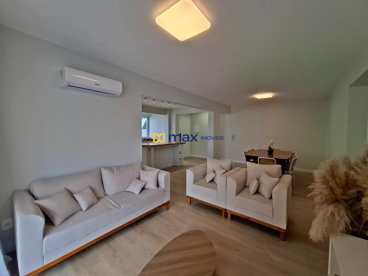 Apartamento à venda no Centro: living