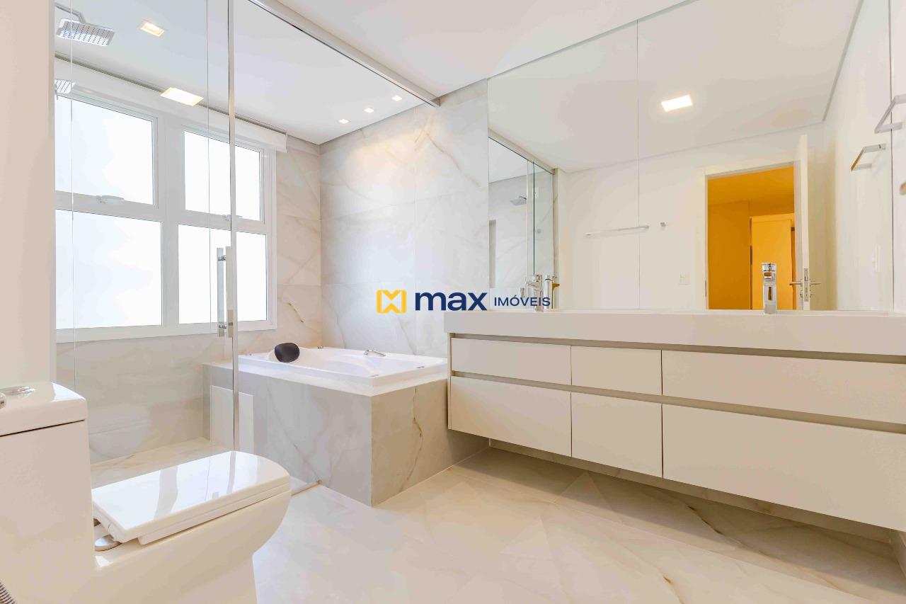 Apartamento à venda no Praia Brava: Banheiro suíte 4