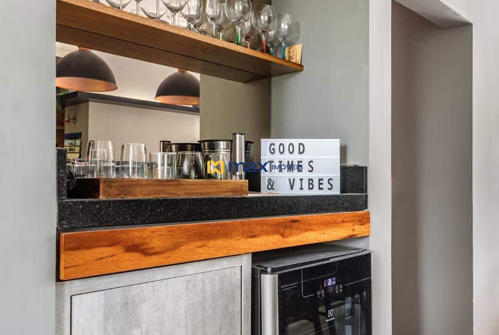 Apartamento para aluguel no Praia dos Amores: Bar