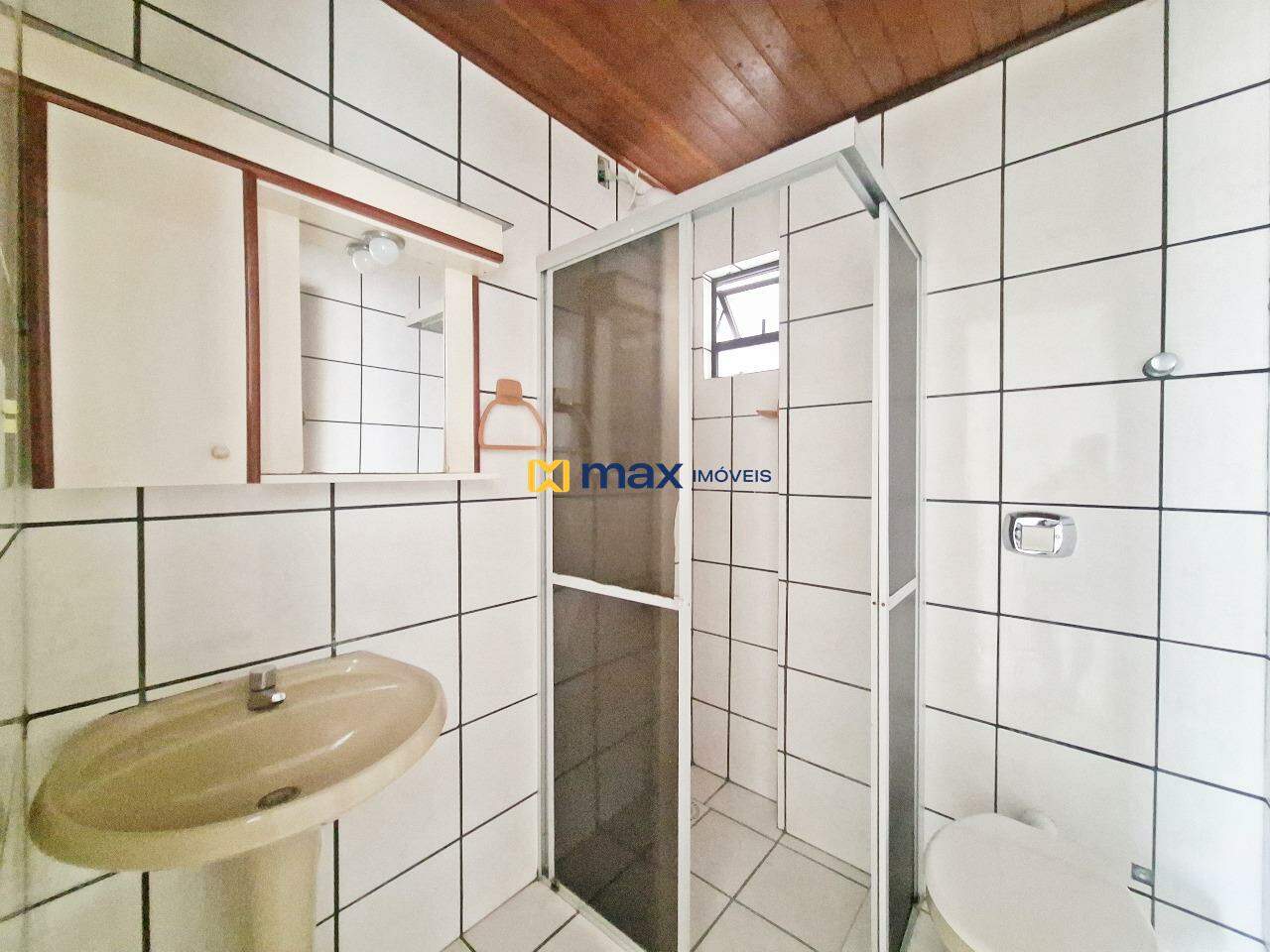 Apartamento à venda no Centro: Banheiro social