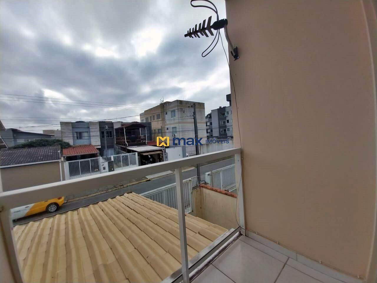 Casa à venda no Santa Regina: Sacada Quarto 1