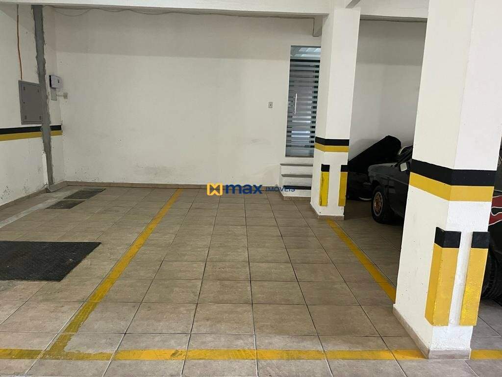 Apartamento à venda no Centro: Vaga de garagem