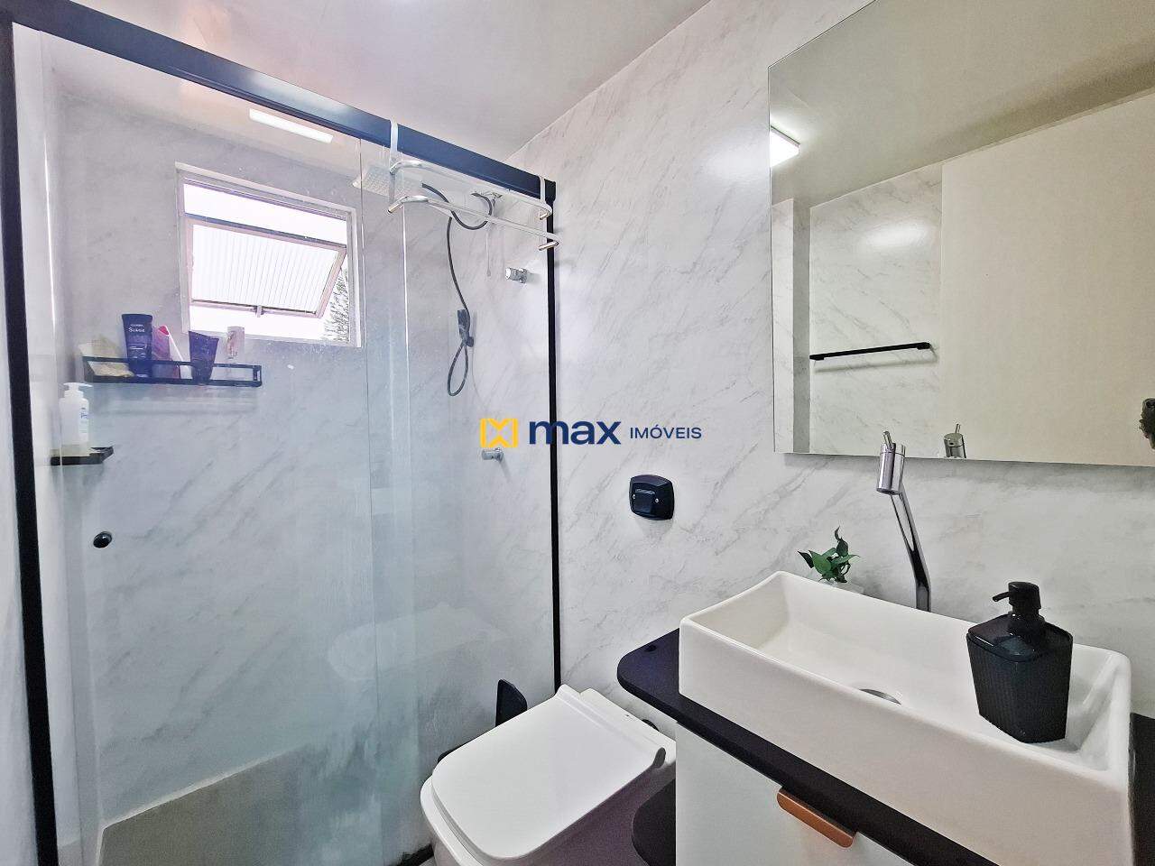 Apartamento à venda no Centro: Banheiro