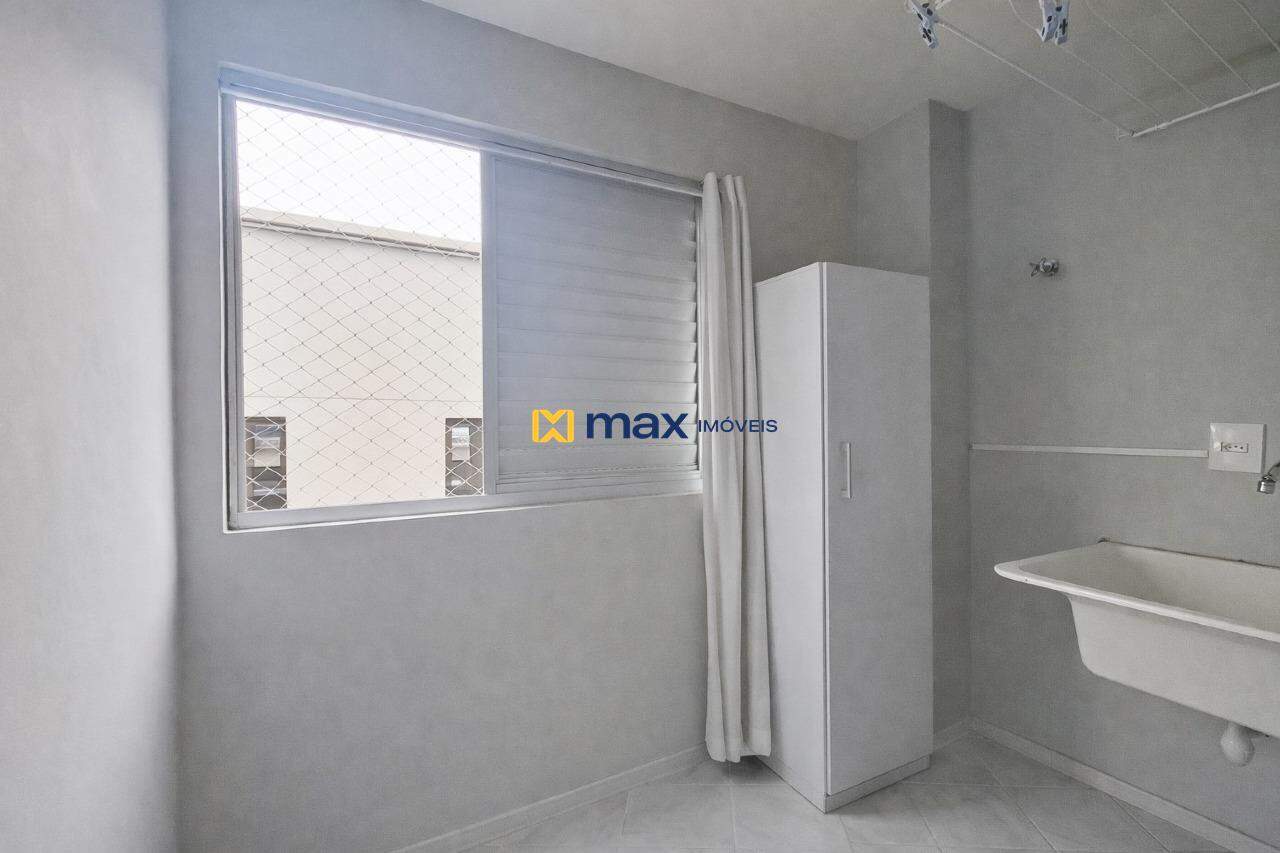 Apartamento à venda no Centro: Lavanderia