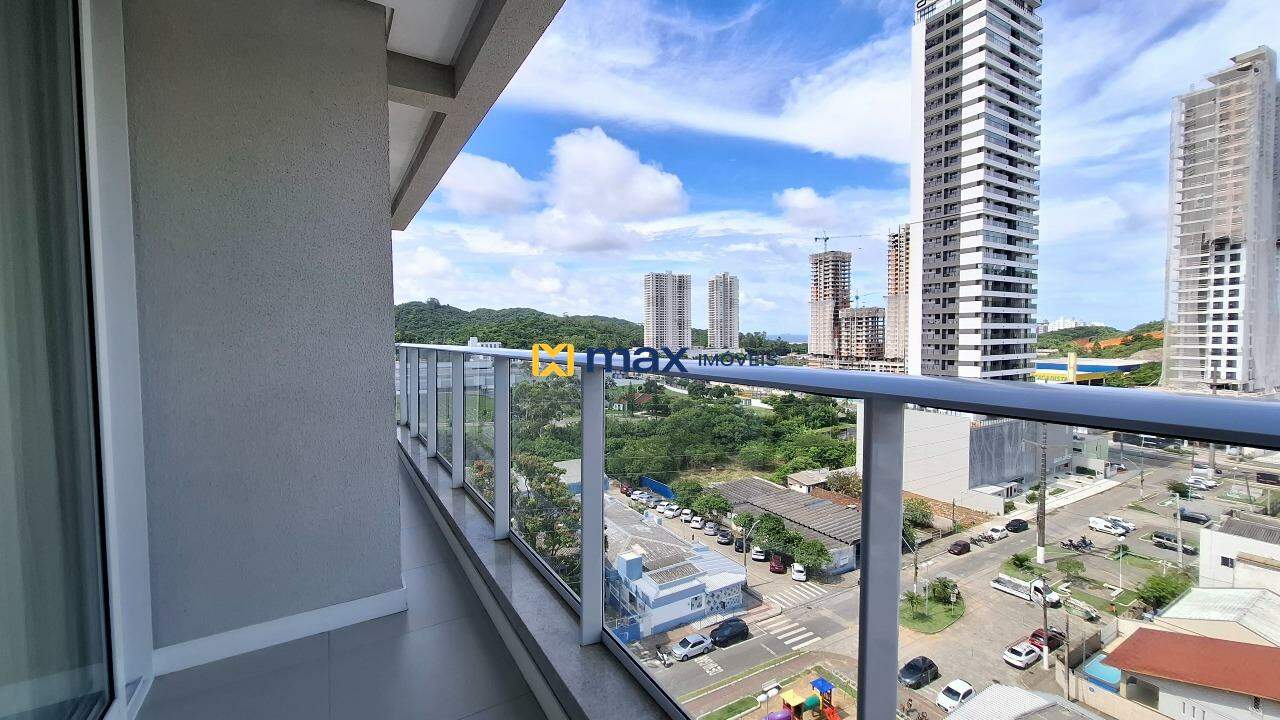 Apartamento à venda no Praia Brava: Sacada com churrasqueira