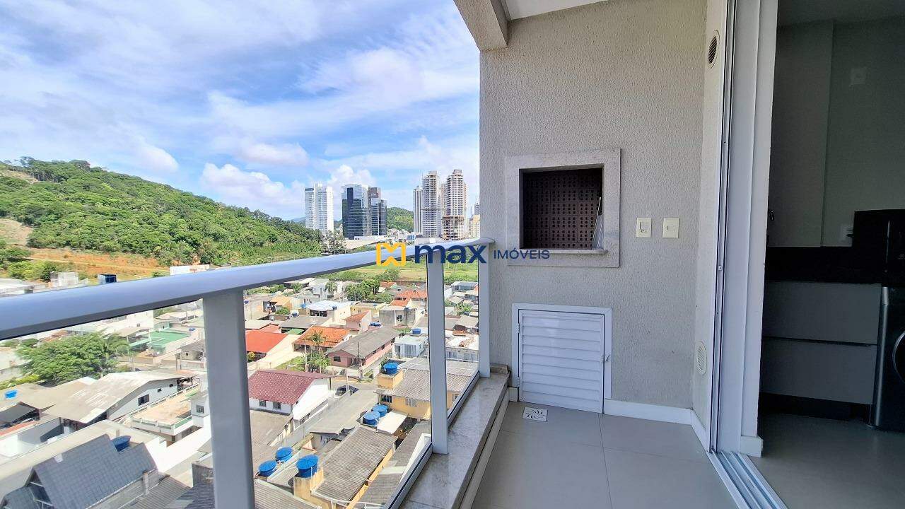 Apartamento à venda no Praia Brava: Sacada com churrasqueira