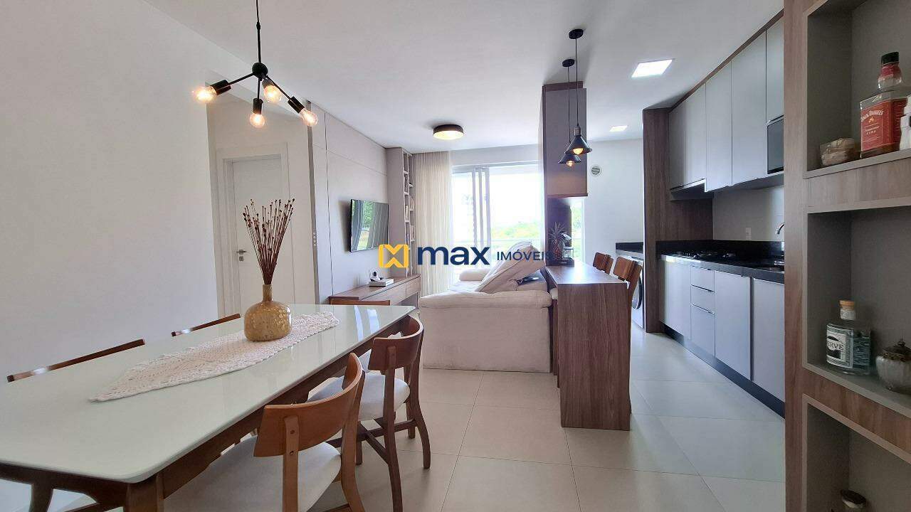 Apartamento à venda no Praia Brava: Living integrado