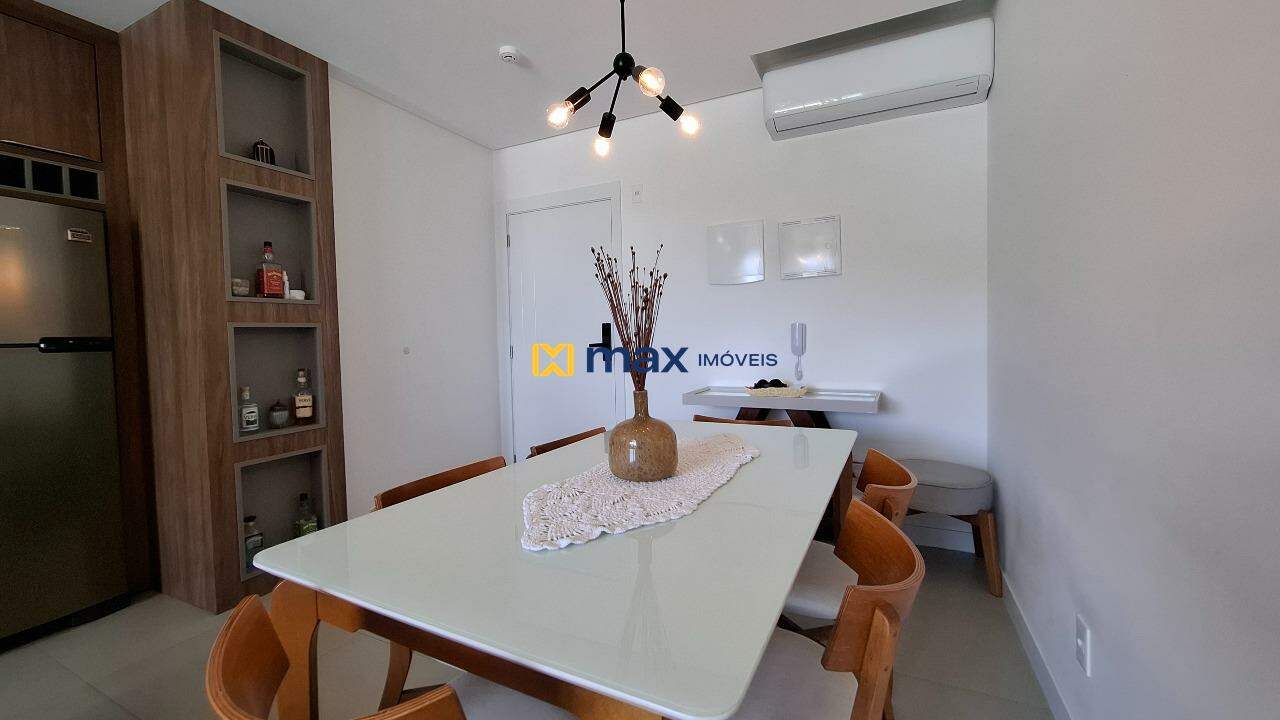 Apartamento à venda no Praia Brava: Living integrado