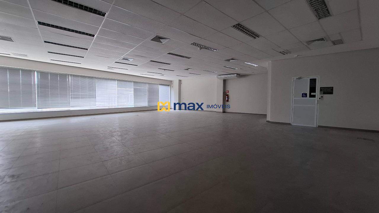 Prédio Comercial à venda no Centro: Sala