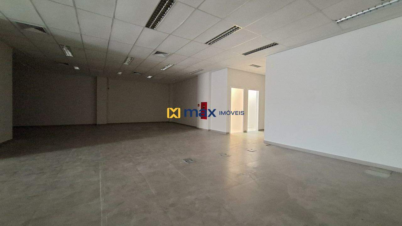 Prédio Comercial à venda no Centro: Sala