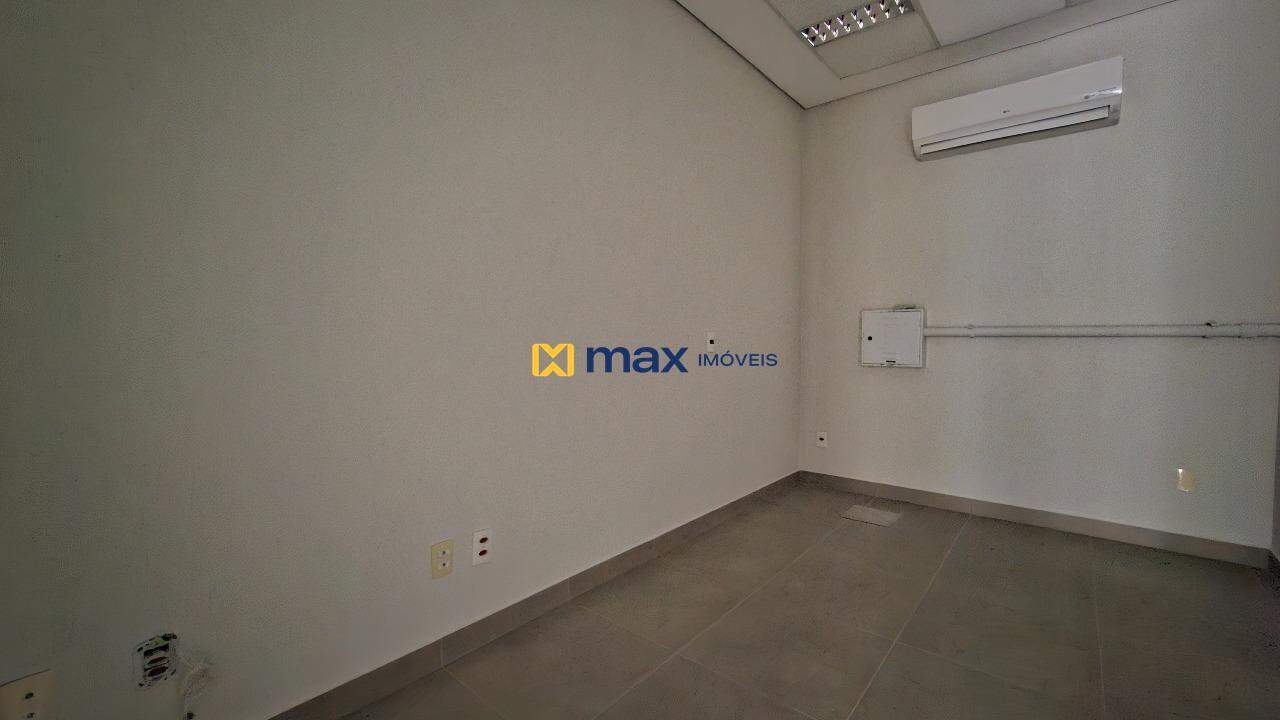 Prédio Comercial à venda no Centro: Sala
