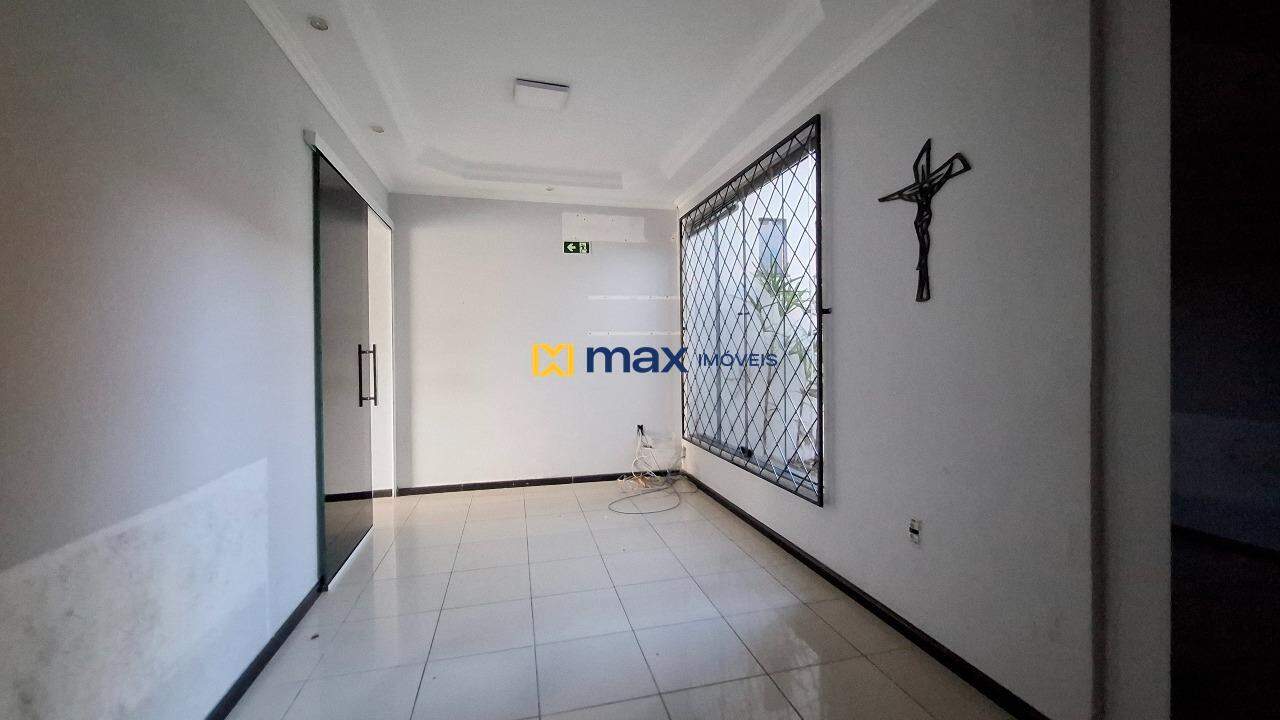Casa Comercial à venda no São Vicente: Sala de estar