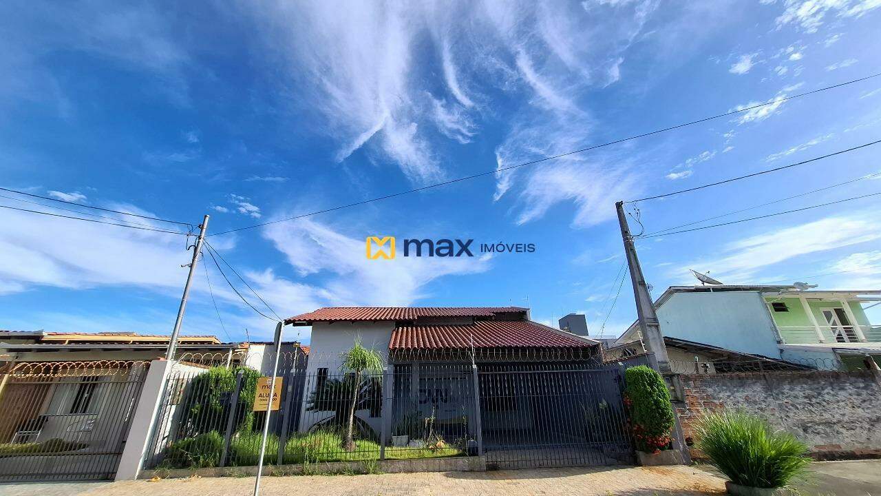 Casa Comercial à venda no São Vicente: Fachada