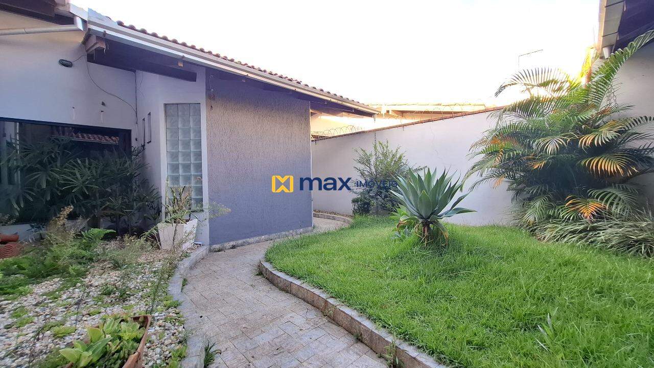 Casa Comercial à venda no São Vicente: Área externa