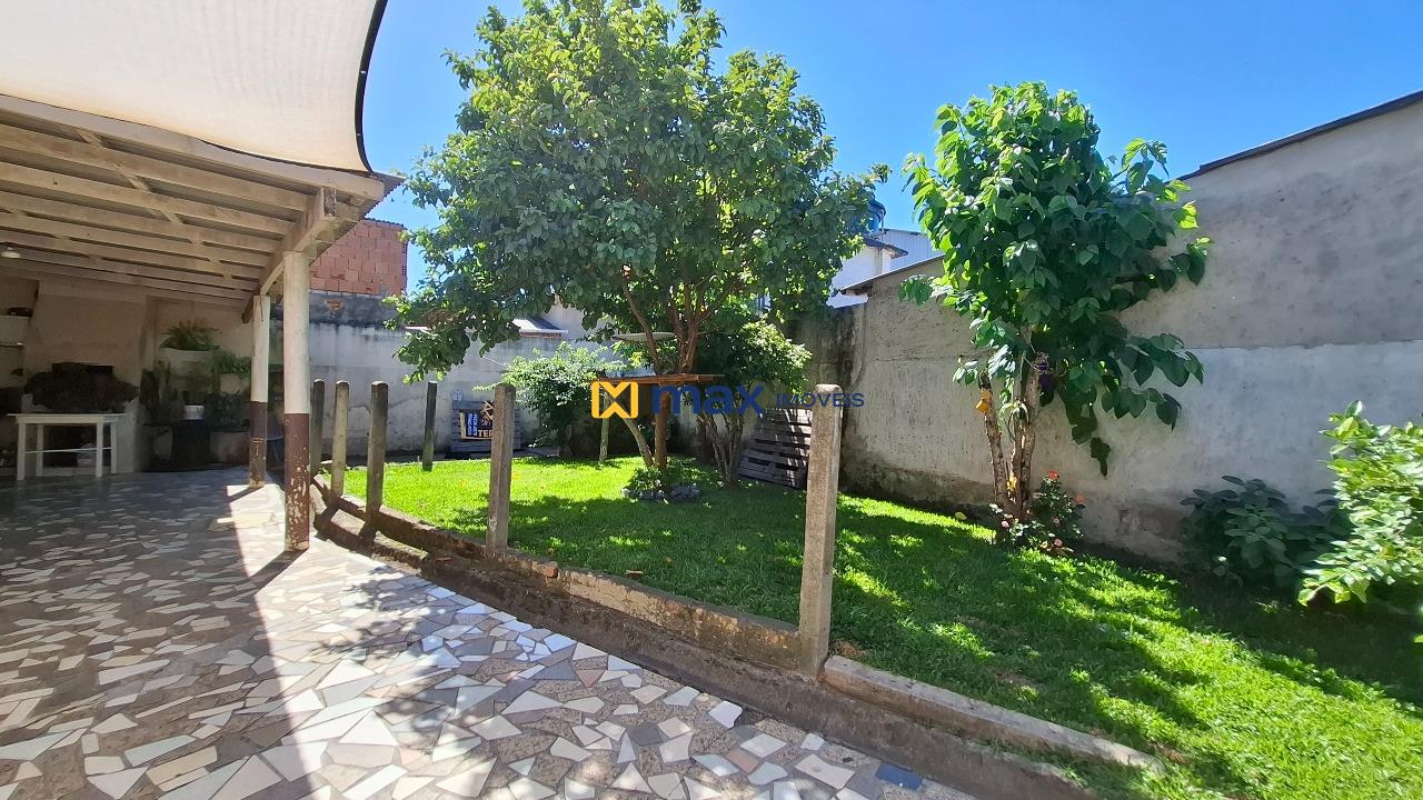 Casa à venda no Cordeiros: Área externa