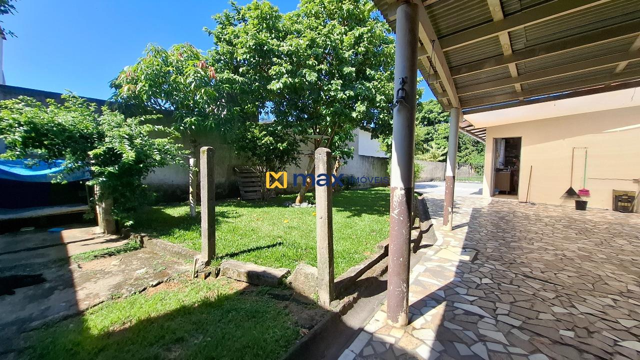 Casa à venda no Cordeiros: Área externa