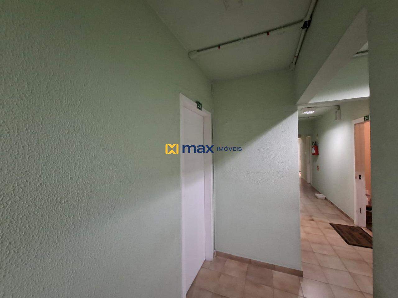 Sala para aluguel no Centro: Corredor