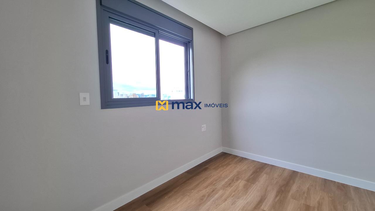 Apartamento à venda no Centro: Dormitório  2