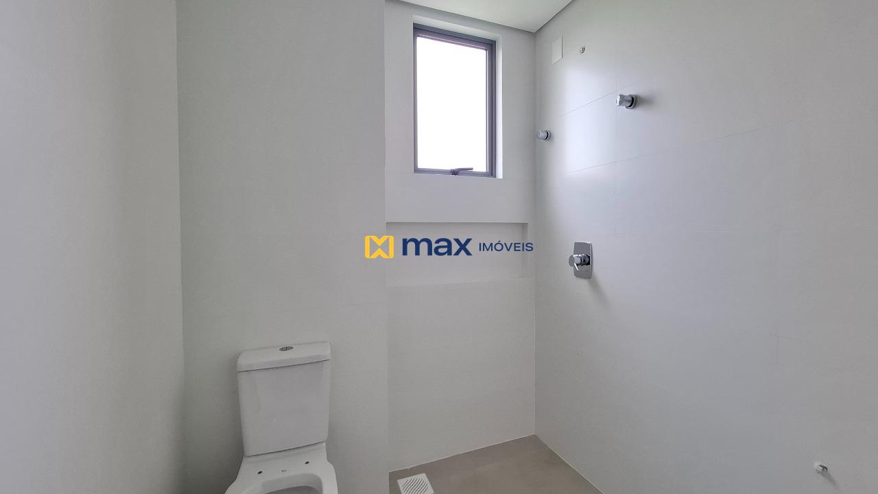 Apartamento à venda no Centro: Banheiro suíte