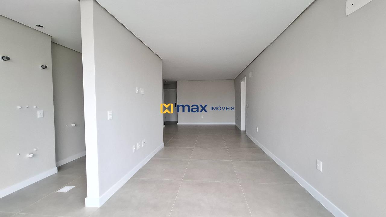 Apartamento à venda no Centro: Living integrado