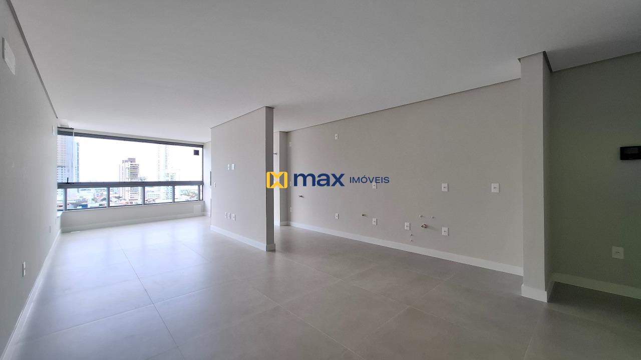 Apartamento à venda no Centro: Living integrado