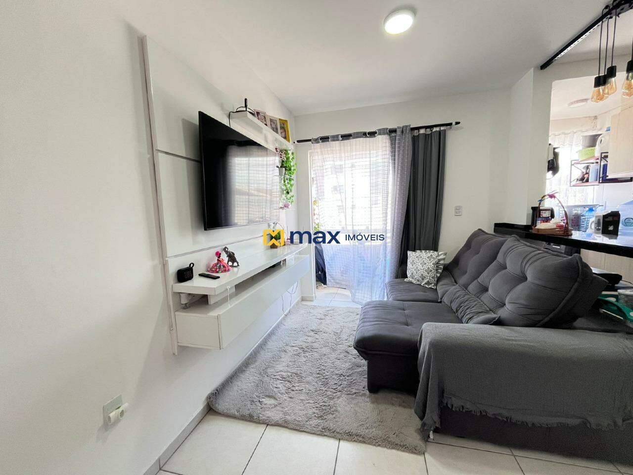 Apartamento à venda no Meia Praia: 