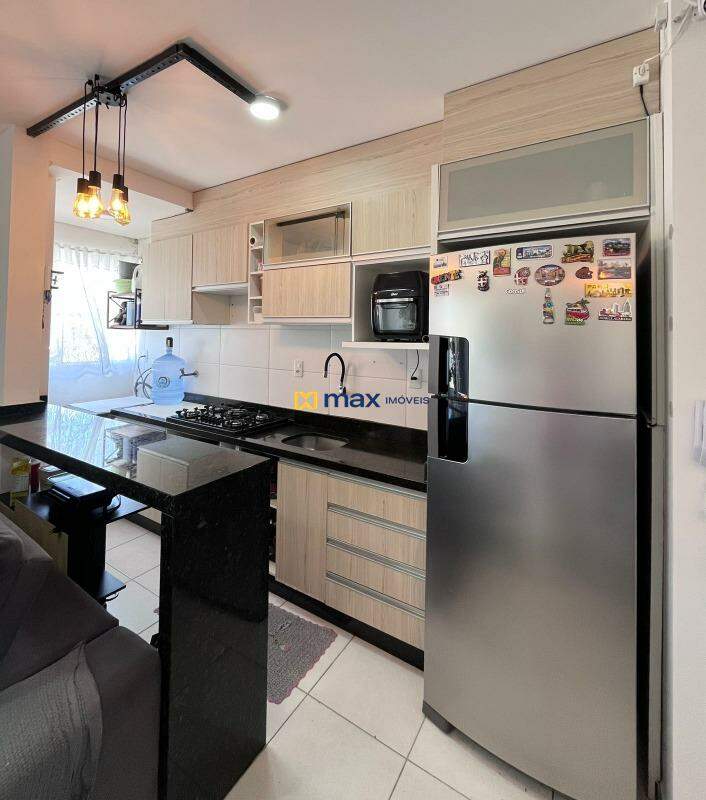 Apartamento à venda no Meia Praia: 