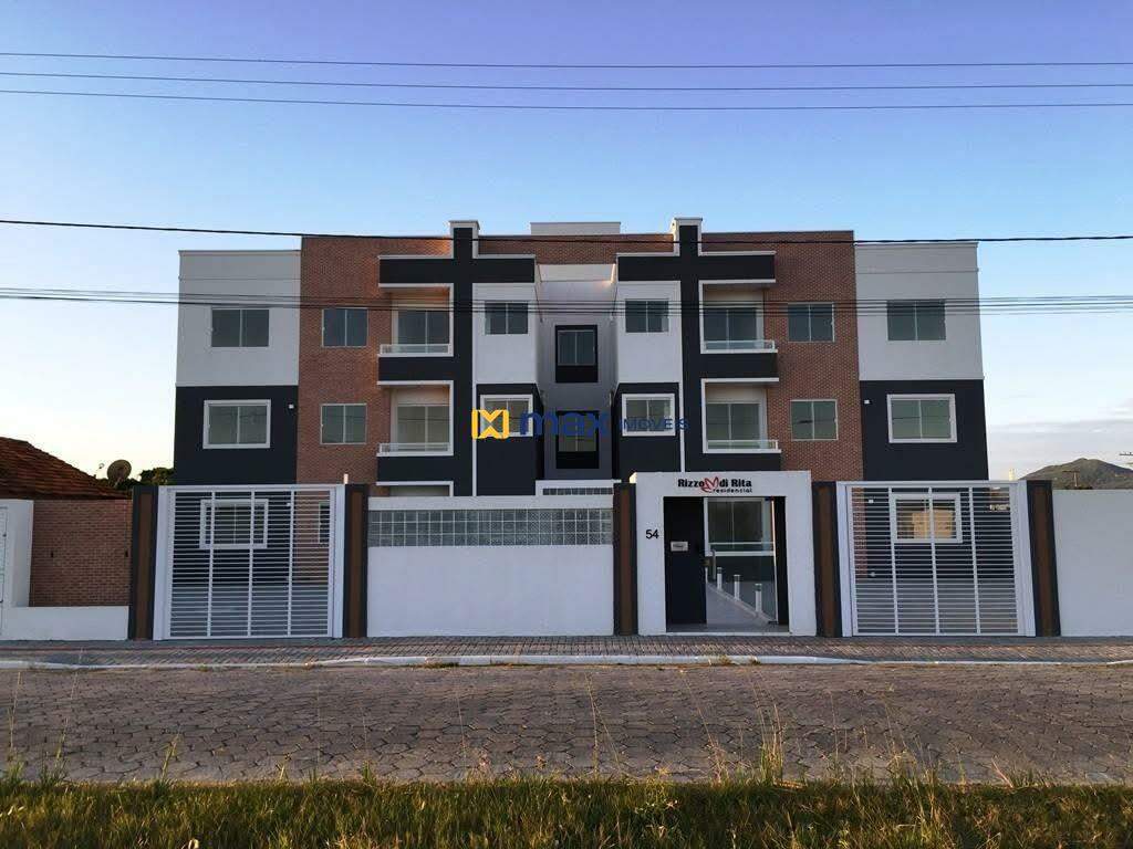 Apartamento à venda no Meia Praia: Fachada 