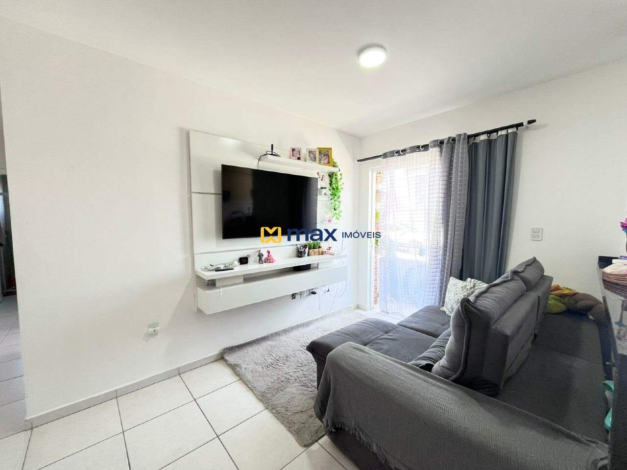 Apartamento à venda no Meia Praia: 