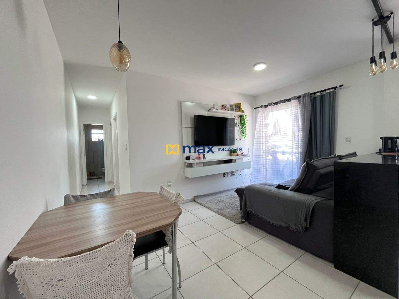 Apartamento à venda no Meia Praia: 