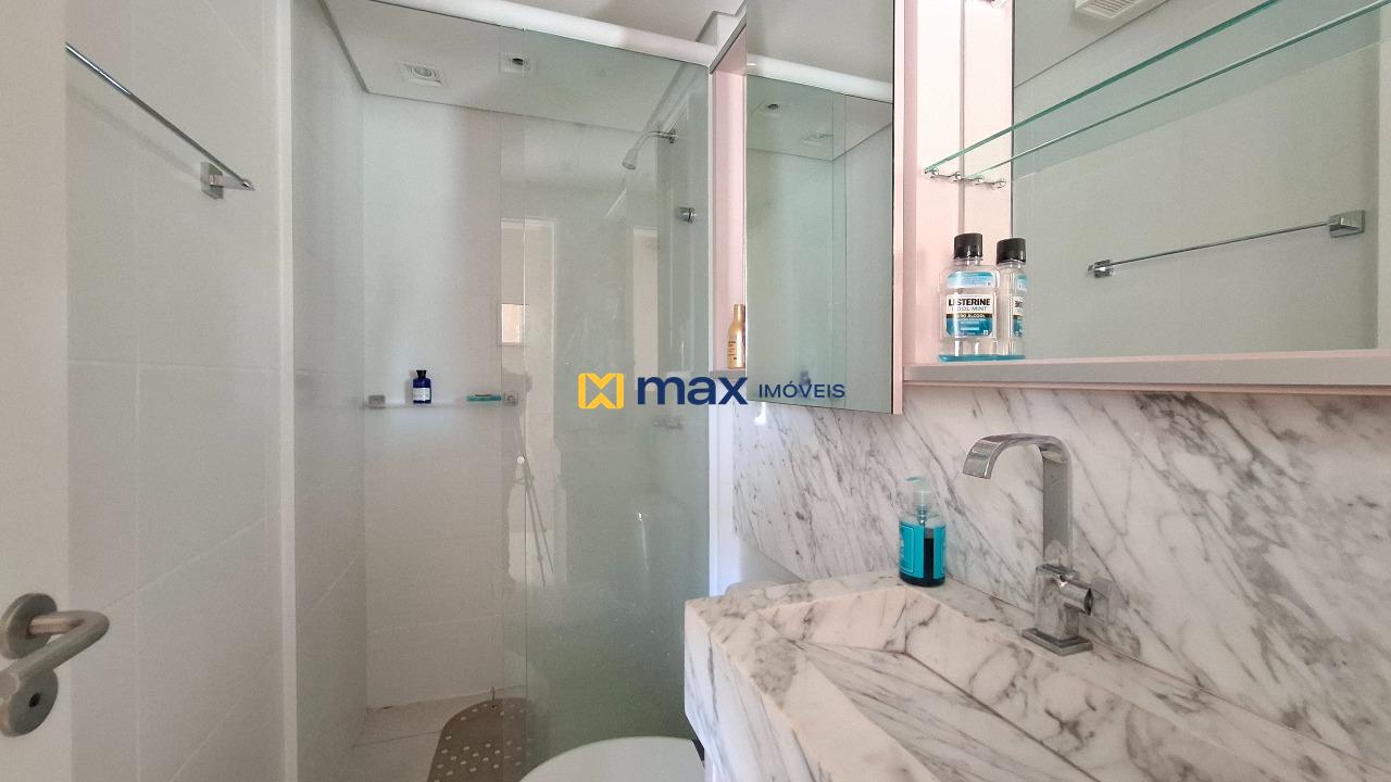 Apartamento à venda no Centro: Banheiro suíte