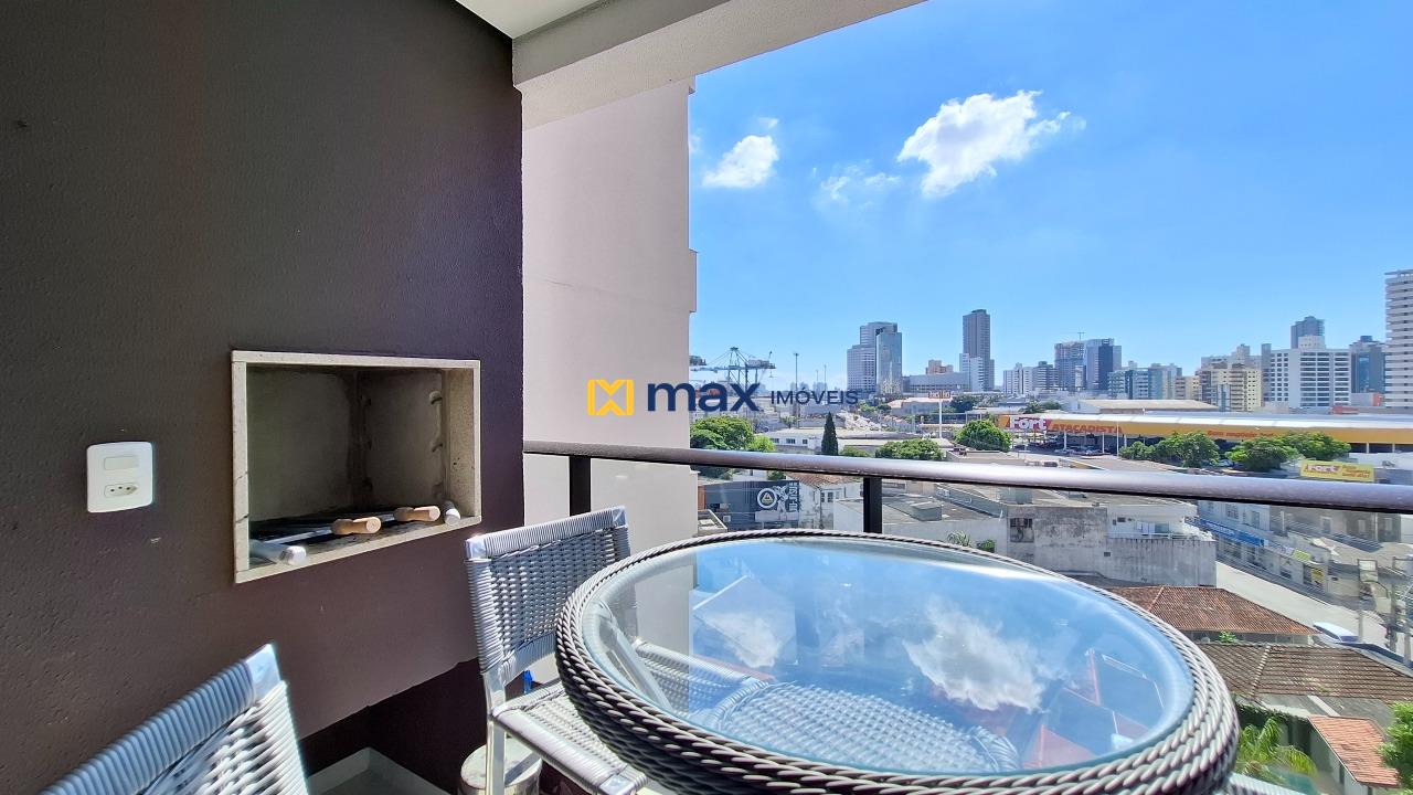 Apartamento à venda no Centro: Sacada com churrasqueira