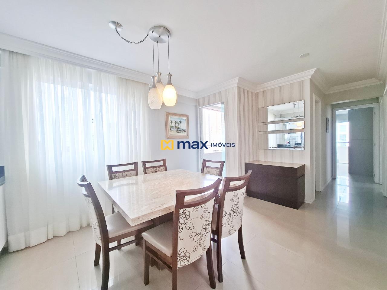 Apartamento à venda no Centro: Sala de jantar