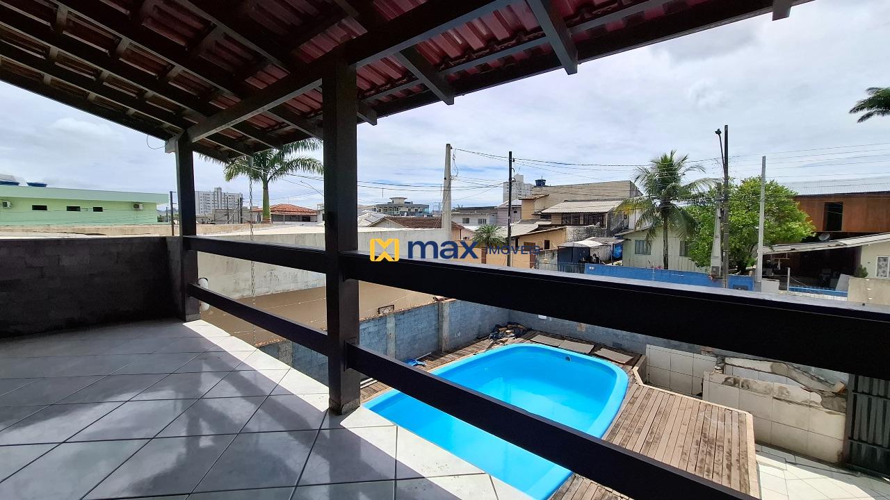 Casa à venda no São Vicente: Sacada