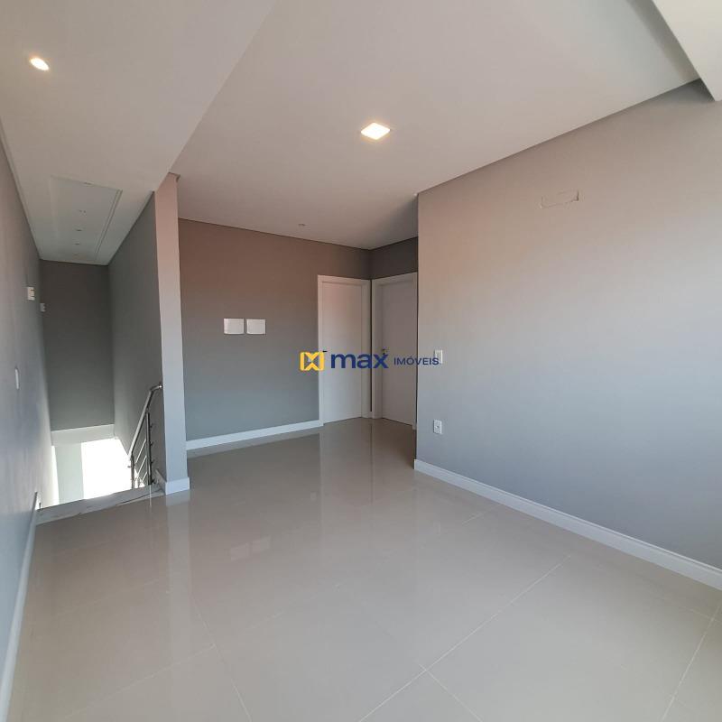 Casa à venda no Meia Praia: Sala