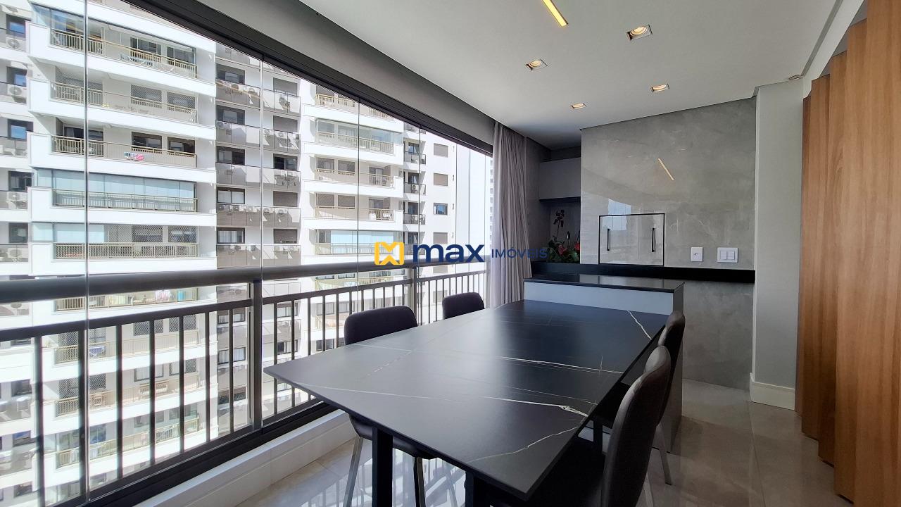 Apartamento à venda no Fazenda: Sacada com churrasqueira