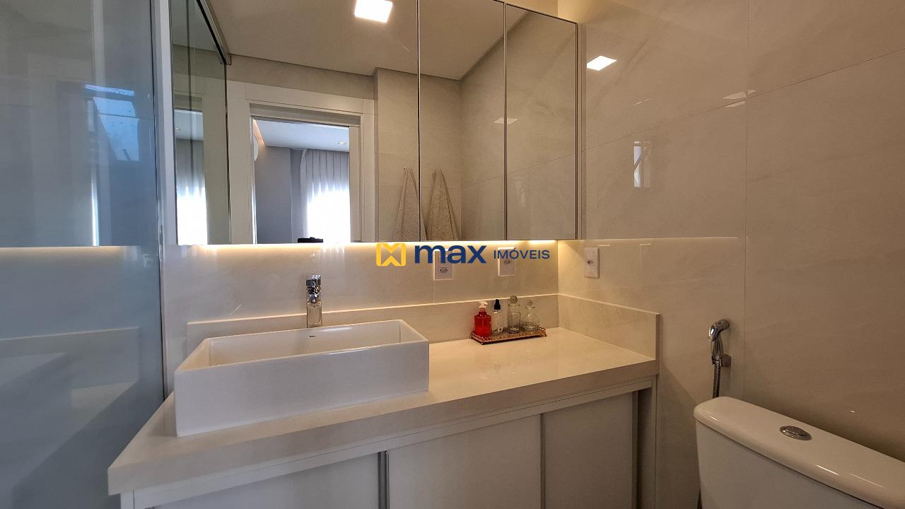 Apartamento à venda no Fazenda: Banheiro suíte