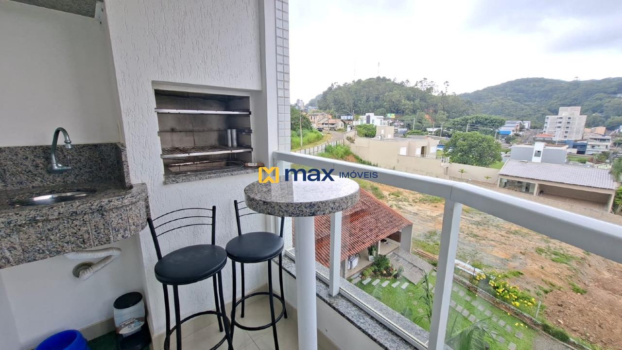 Apartamento para aluguel no Fazendinha: Sacada com churrasqueira