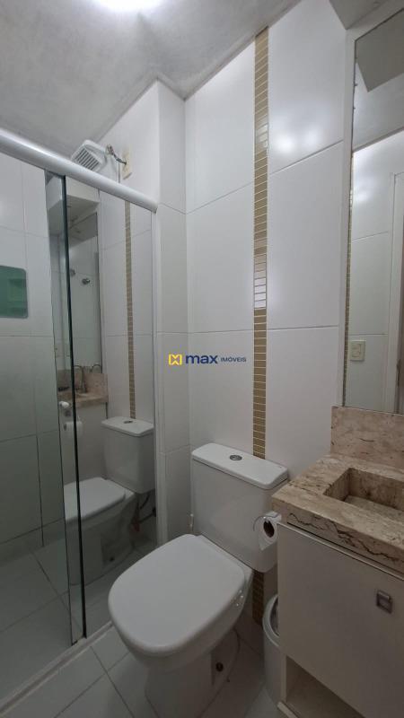 Apartamento para aluguel no Fazendinha: Banheiro social