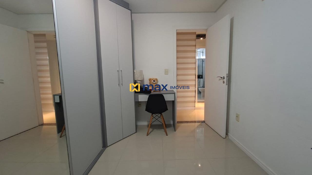 Apartamento para aluguel no Fazendinha: Dormitório