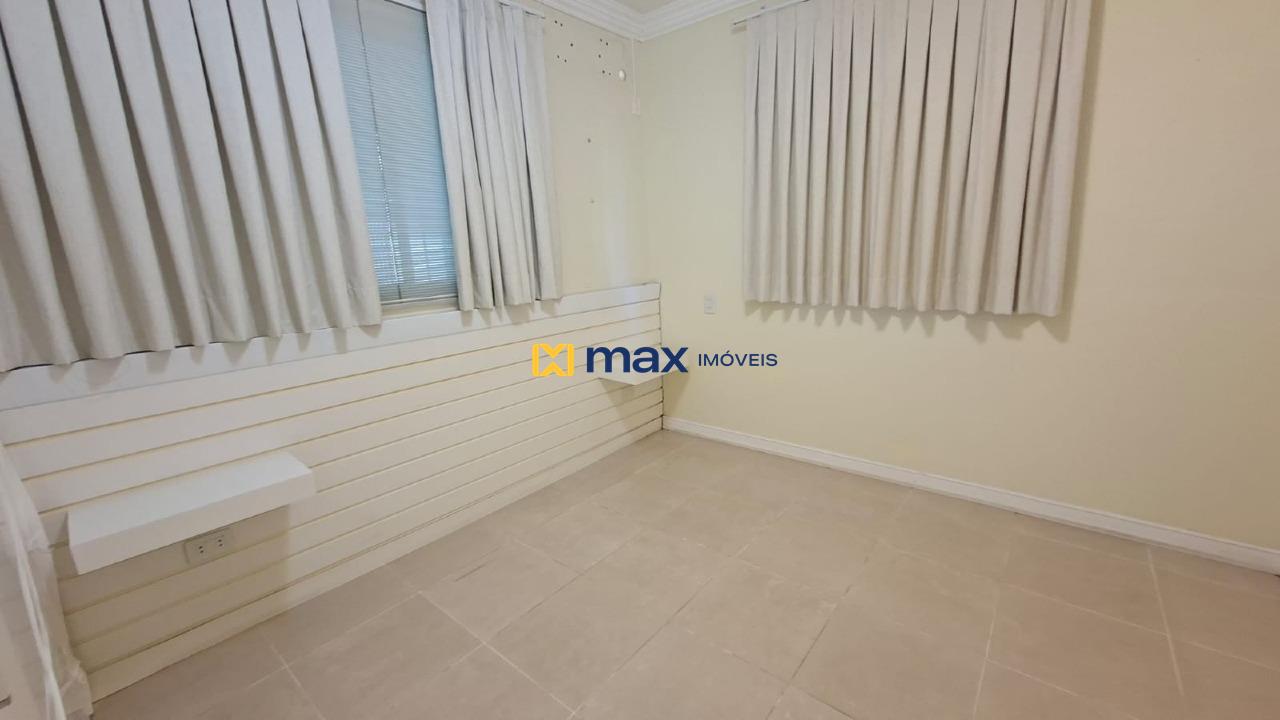 Casa Comercial para aluguel no Centro: 