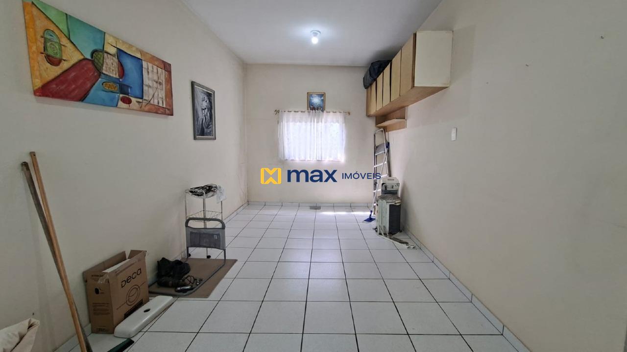 Casa Comercial para aluguel no Centro: Despensa