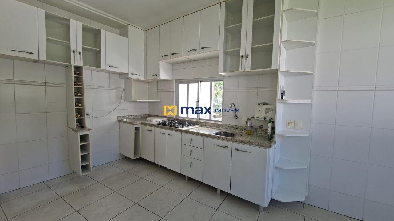 Casa Comercial para aluguel no Centro: Cozinha