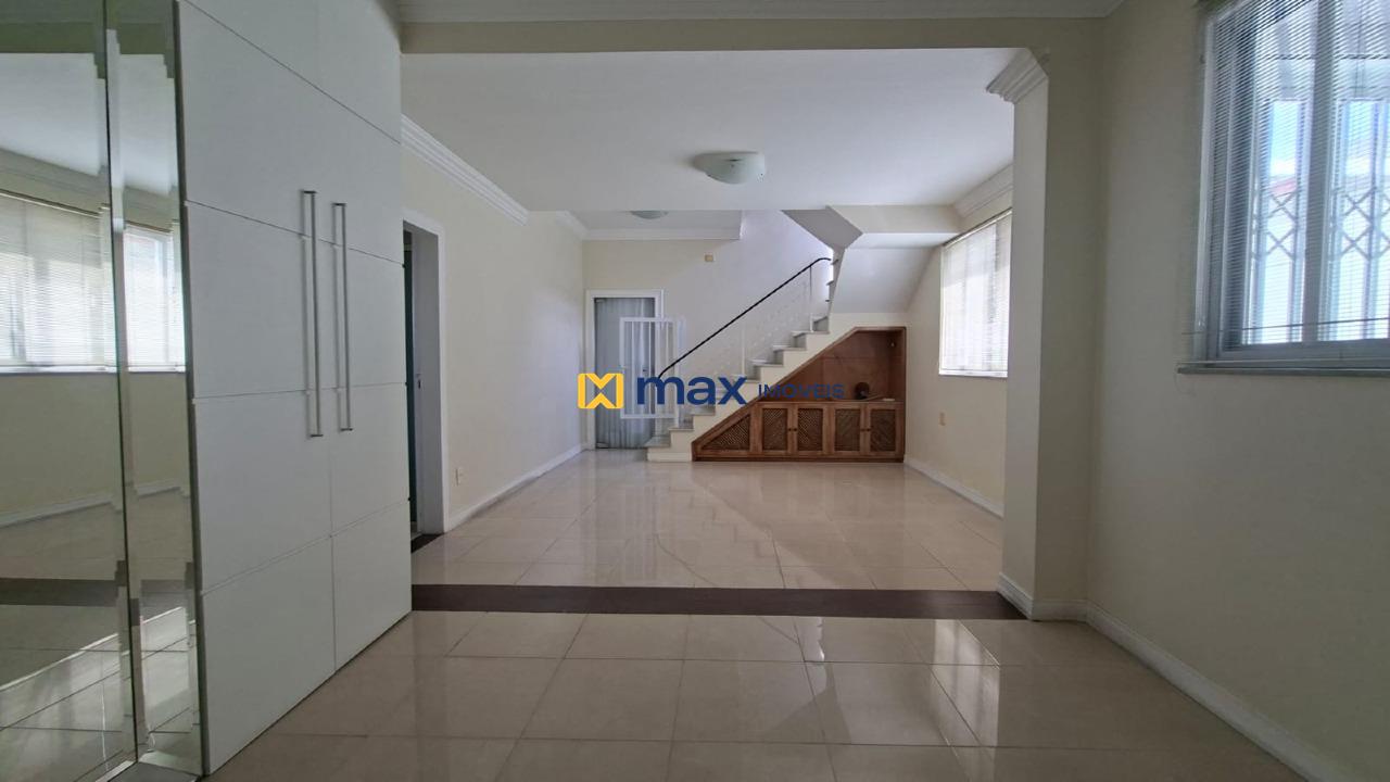 Casa Comercial para aluguel no Centro: 