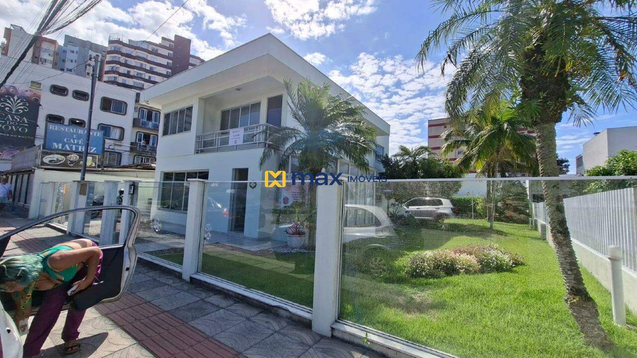 Casa Comercial para aluguel no Centro: Empreendimento