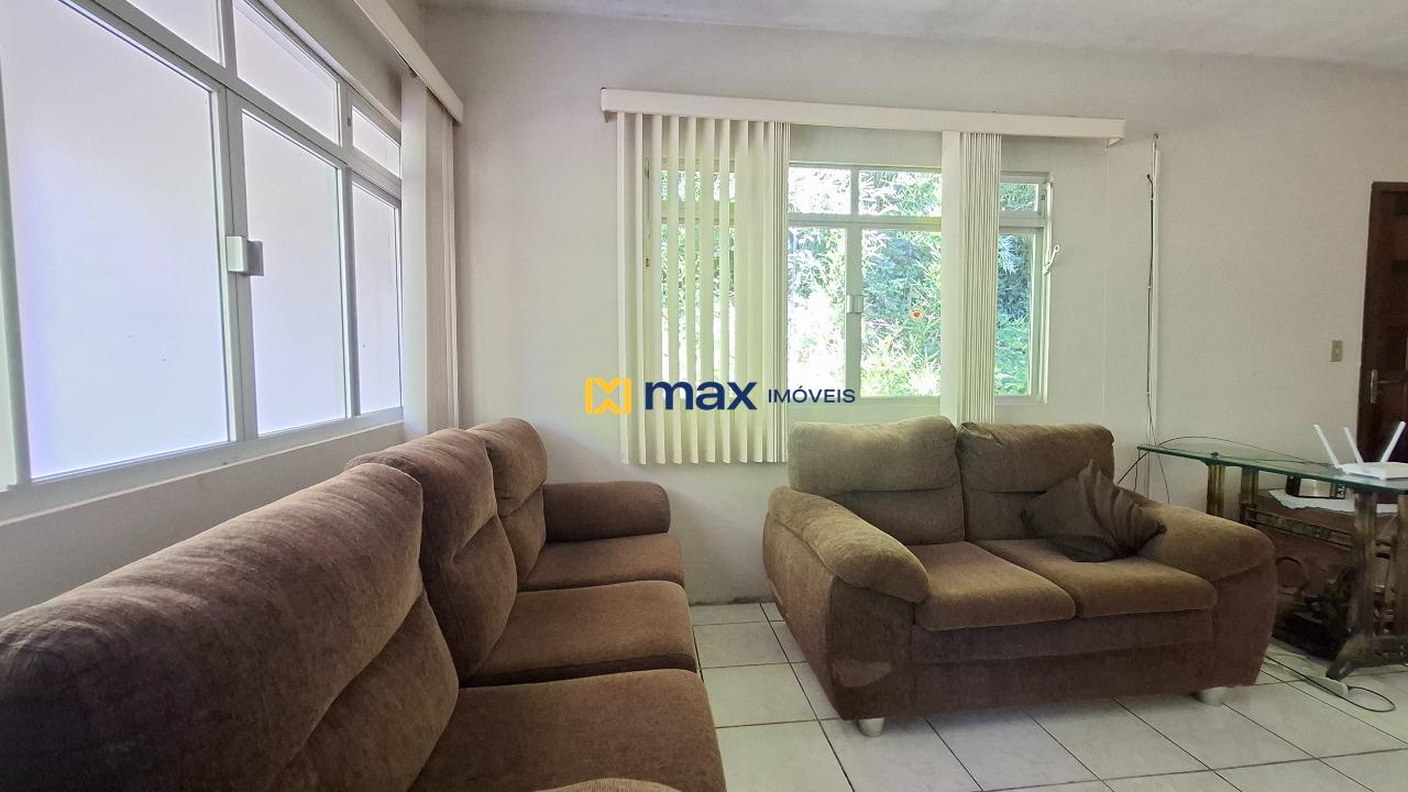 Casa à venda no Cabeçudas: Sala de estar